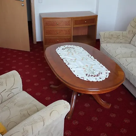 Otel Loschwitz 4*